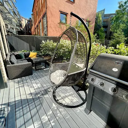 Central And Modern With Terrace Lejlighed